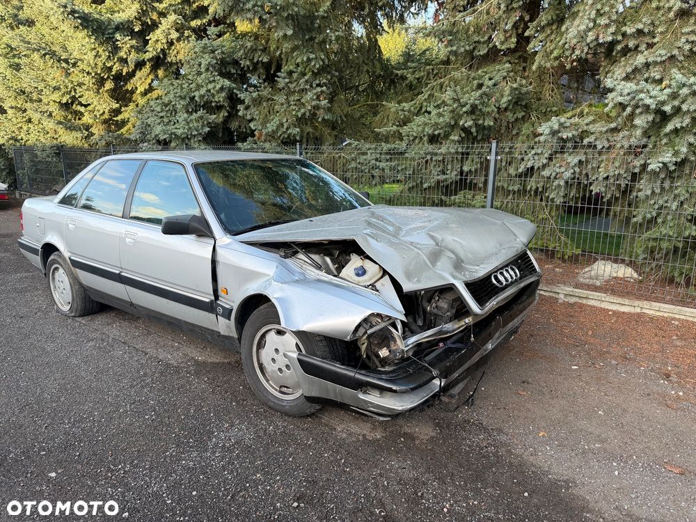Audi V8 - 3