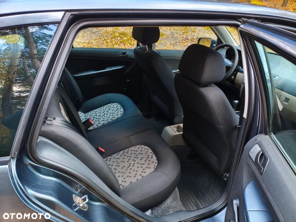 Skoda Fabia - 9