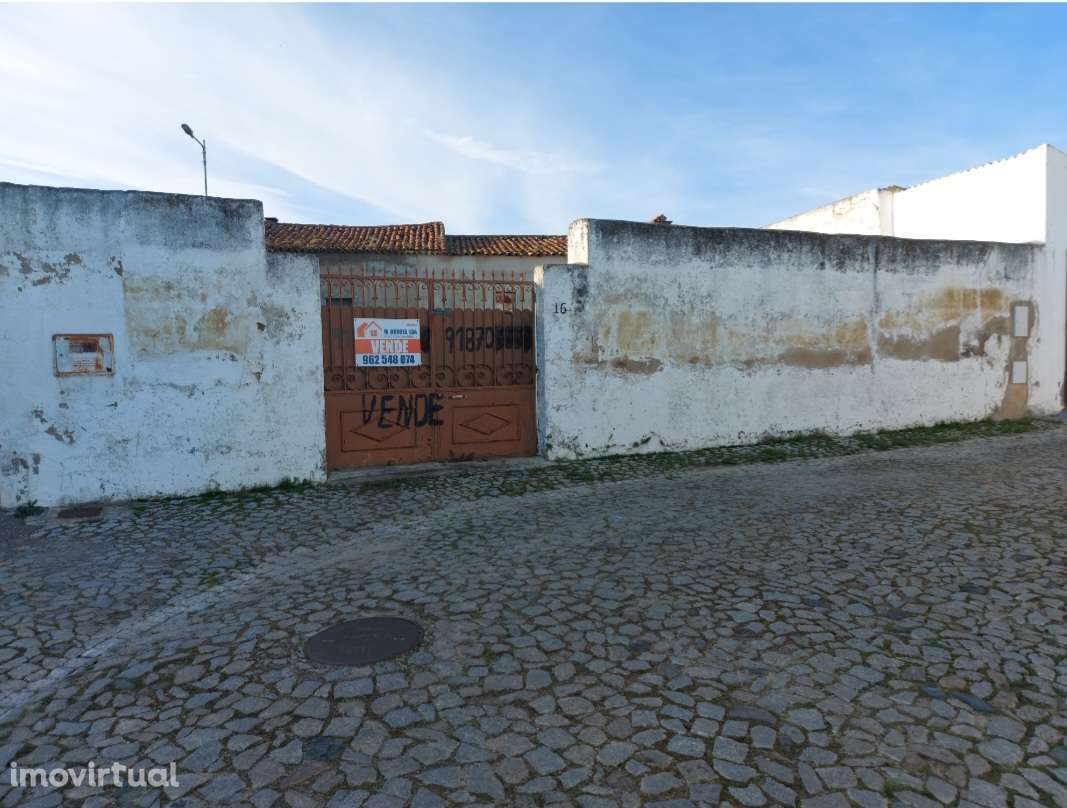 Moradia Isolada T4 (em ruinas) - Pedrogão do Alentejo - Grande imagem: 2/17