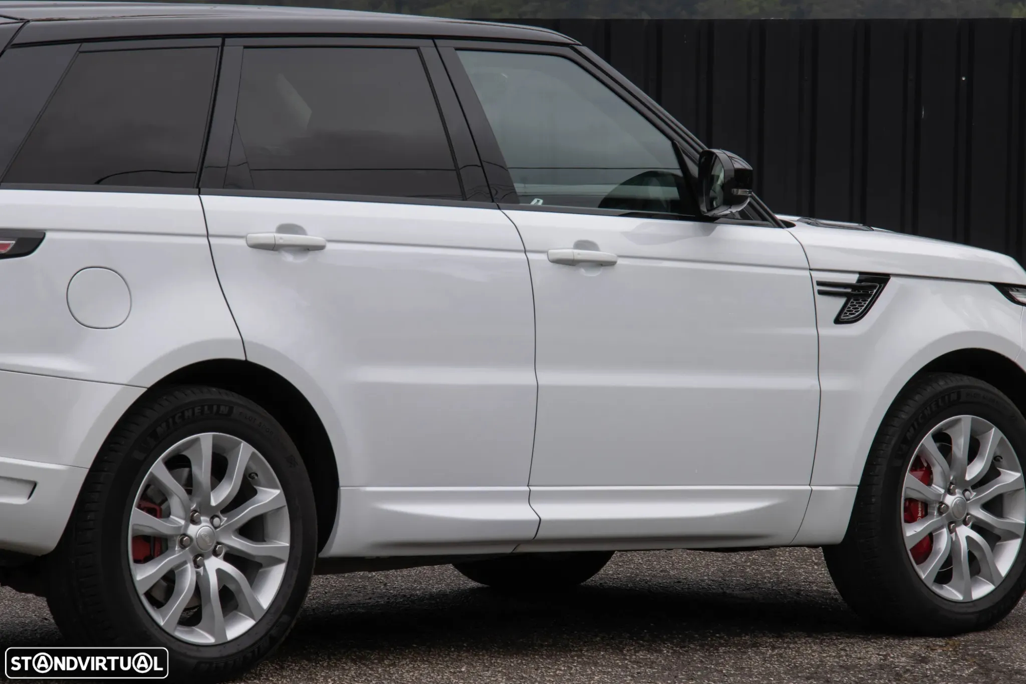 Land Rover Range Rover 4.4 SDV8 Autobiography - 16