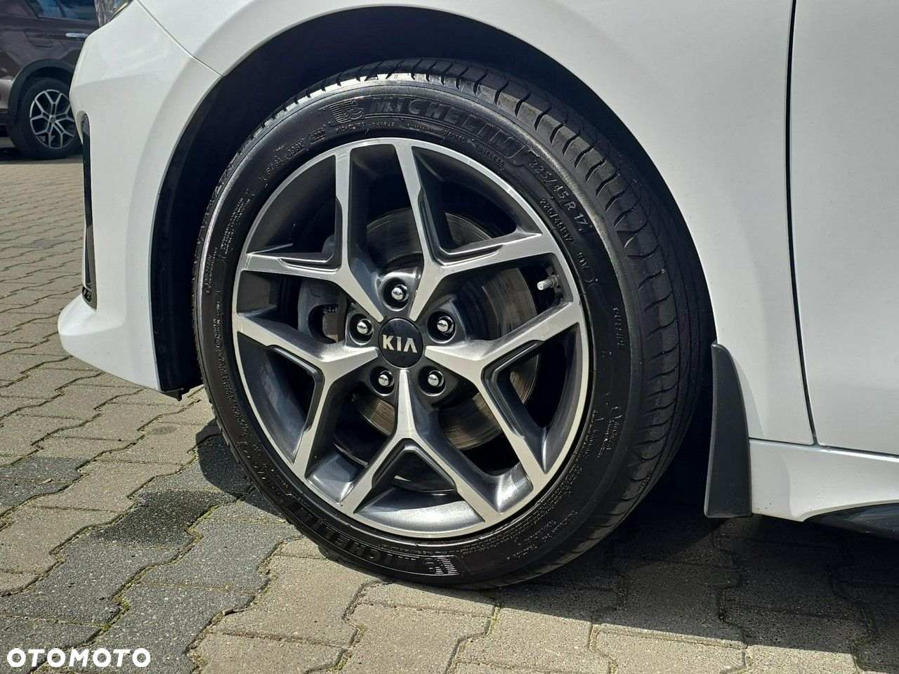 Kia ProCeed - 18