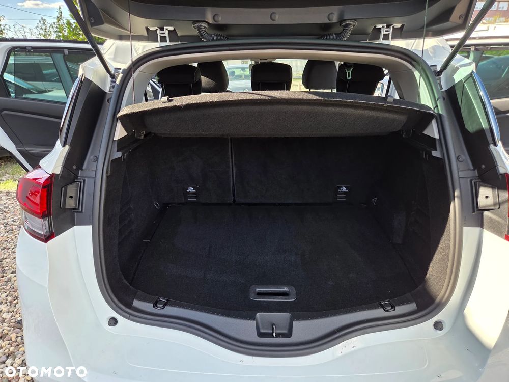Renault Scenic TCe 140 GPF LIMITED - 11