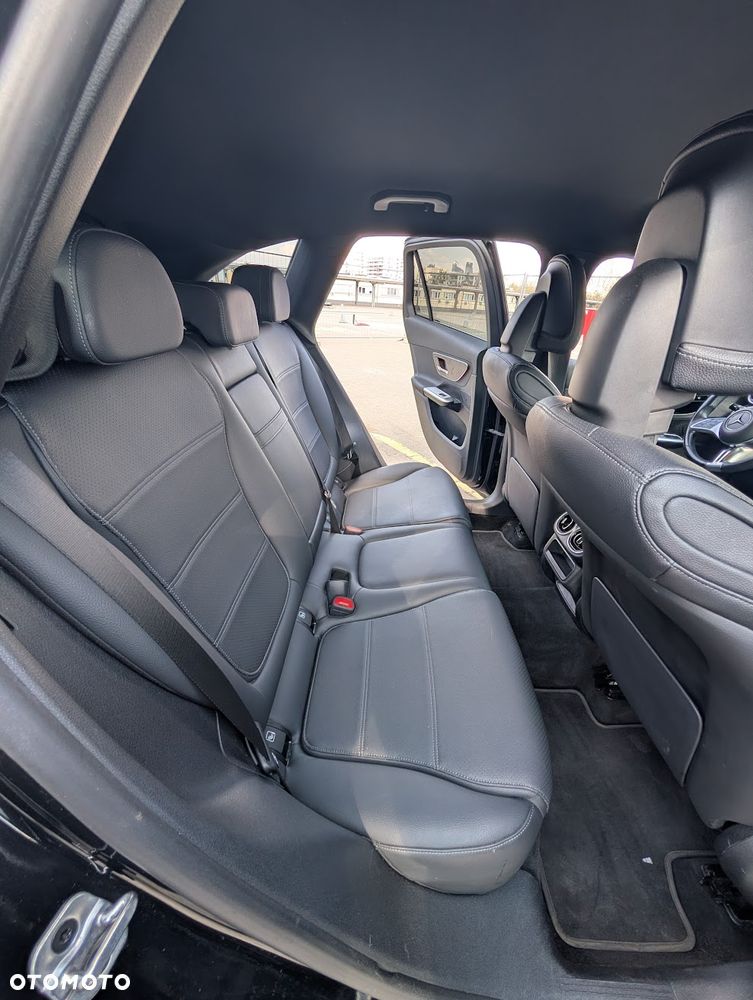 Mercedes-Benz GLC 220 d 4-Matic - 4