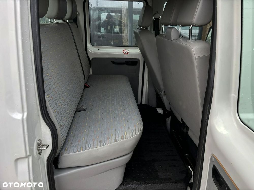 Volkswagen Transporter - 21