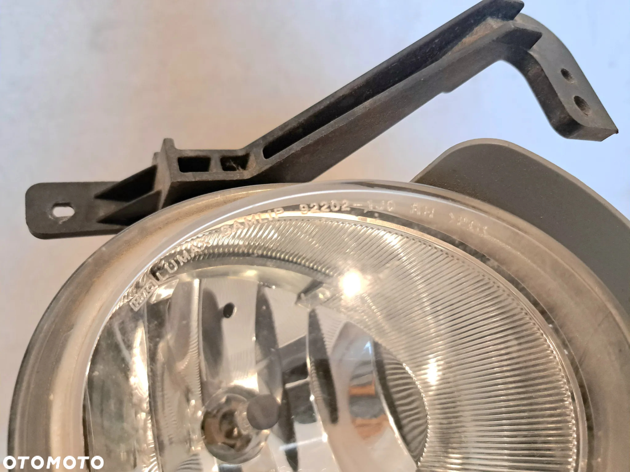 HALOGEN PRAWY PRZÓD PRZEDNI HYUNDAI I20 I 08- 92202-1J0 - 3
