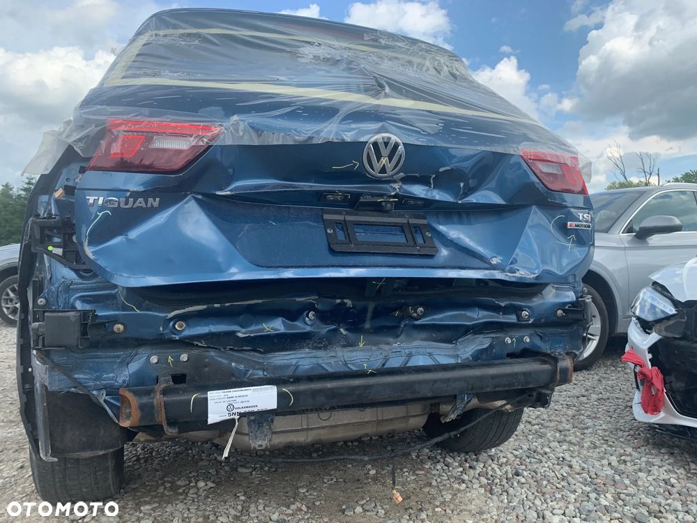 Volkswagen Tiguan Allspace 2.0 TSI 4Mot Highline DSG - 18