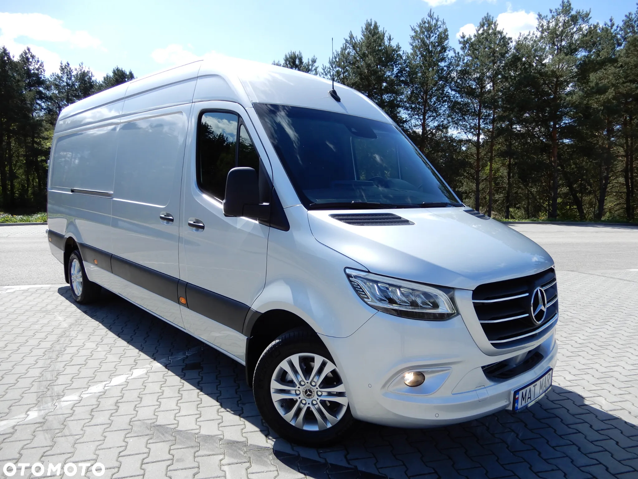 Mercedes-Benz Sprinter 319 CDI V6 3.0 CDI 190 KM 7G-Tronic Plus LONG Max 907 Furgon Blaszak Rozstaw Osi 4325 mm Full Opcja Stan Jak Nowy - 8