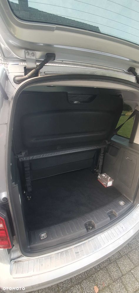 Volkswagen Caddy 2.0 TDI Trendline DSG - 23