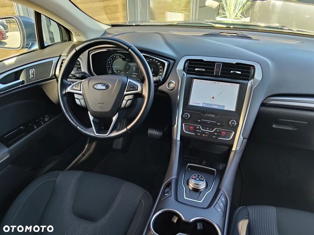 Ford Mondeo 2.0 EcoBlue Titanium - 24
