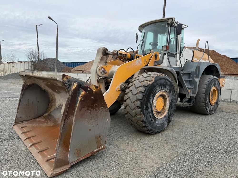 Liebherr L564 / 2002 r - 1