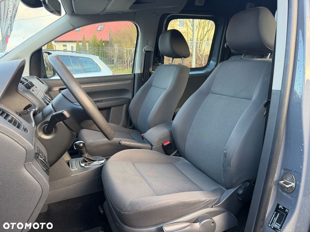 Volkswagen Caddy Maxi Comfortline DSG - 10