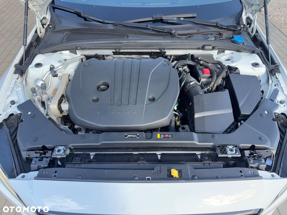 Volvo V60 B3 B Geartronic Momentum Pro - 32