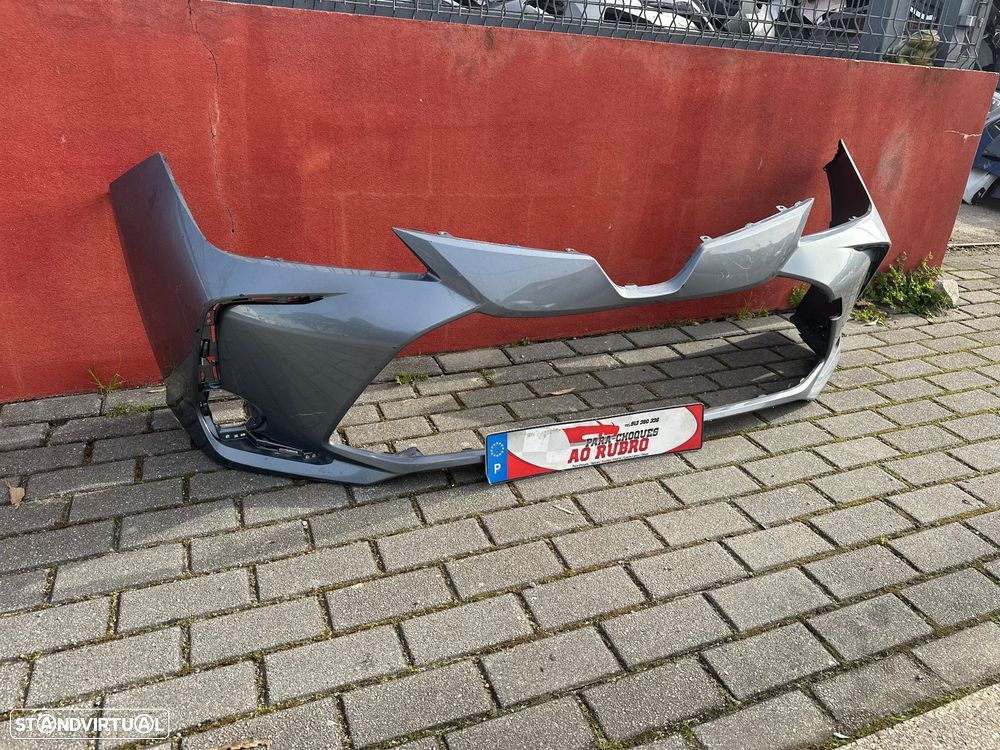 Parachoque Toyota corolla E21 - 2