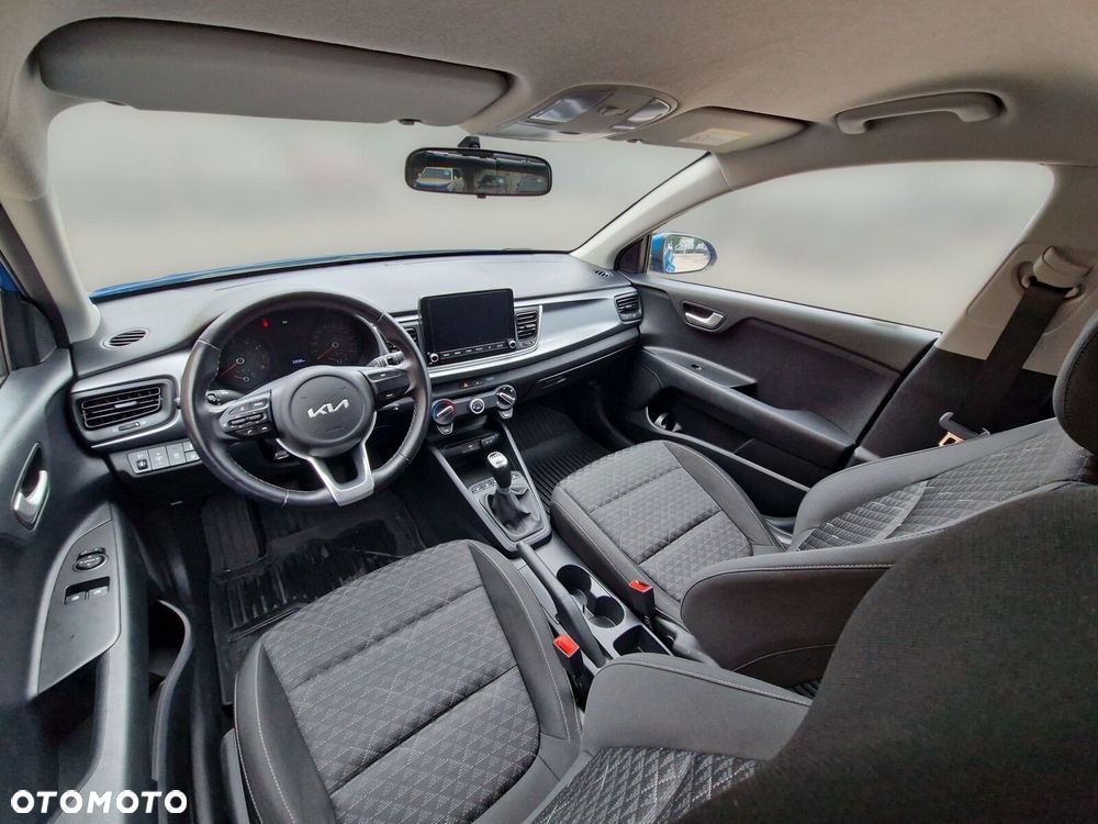 Kia Rio - 21