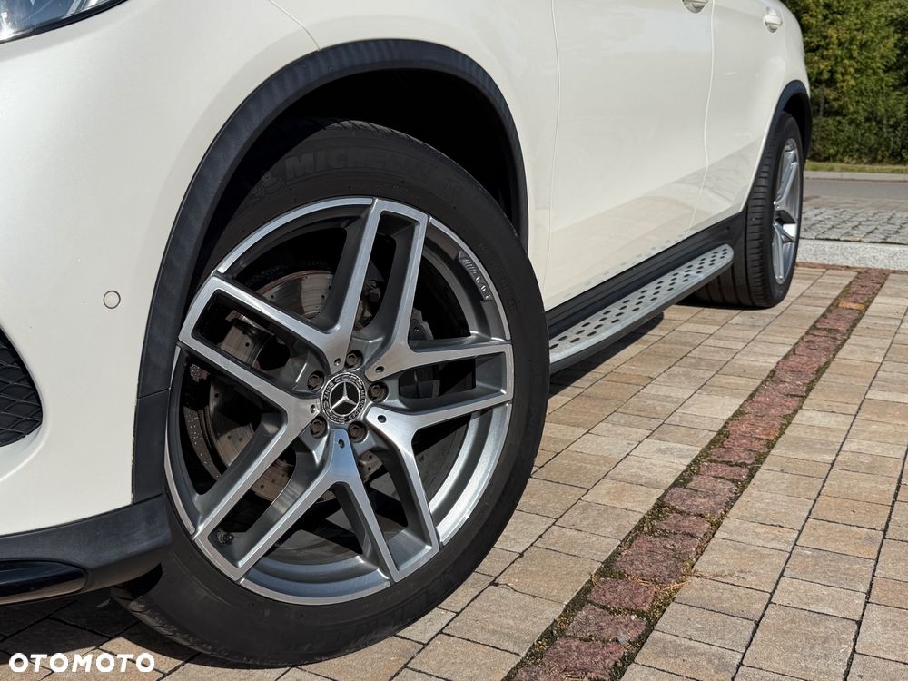 Mercedes-Benz GLE - 16