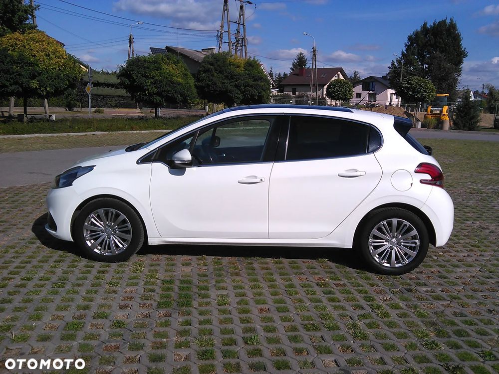 Peugeot 208 1.5 BlueHDi Signature S&S - 11