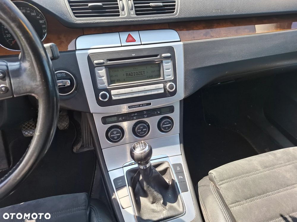 Volkswagen Passat 2.0 TDI Highline - 5