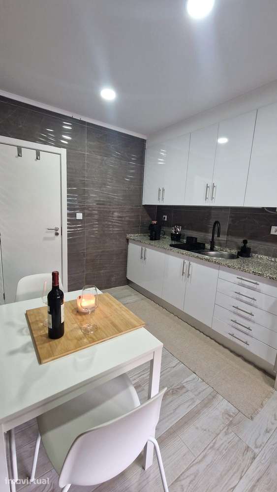 Apartamento T2 c/suite - Remodelado - Alhos Vedros - Grande imagem: 5/16