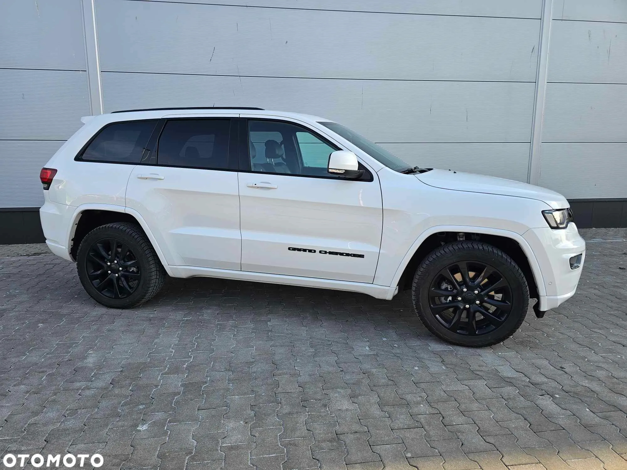 Jeep Grand Cherokee 3.0 CRD Night Eagle - 11