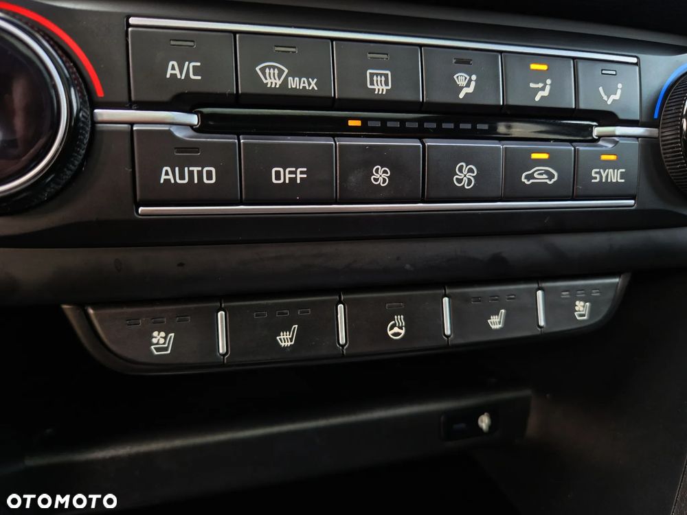 Kia XCeed - 31