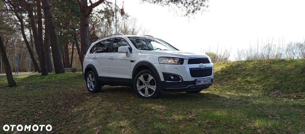 Chevrolet Captiva 2.2 D LTZ - 16