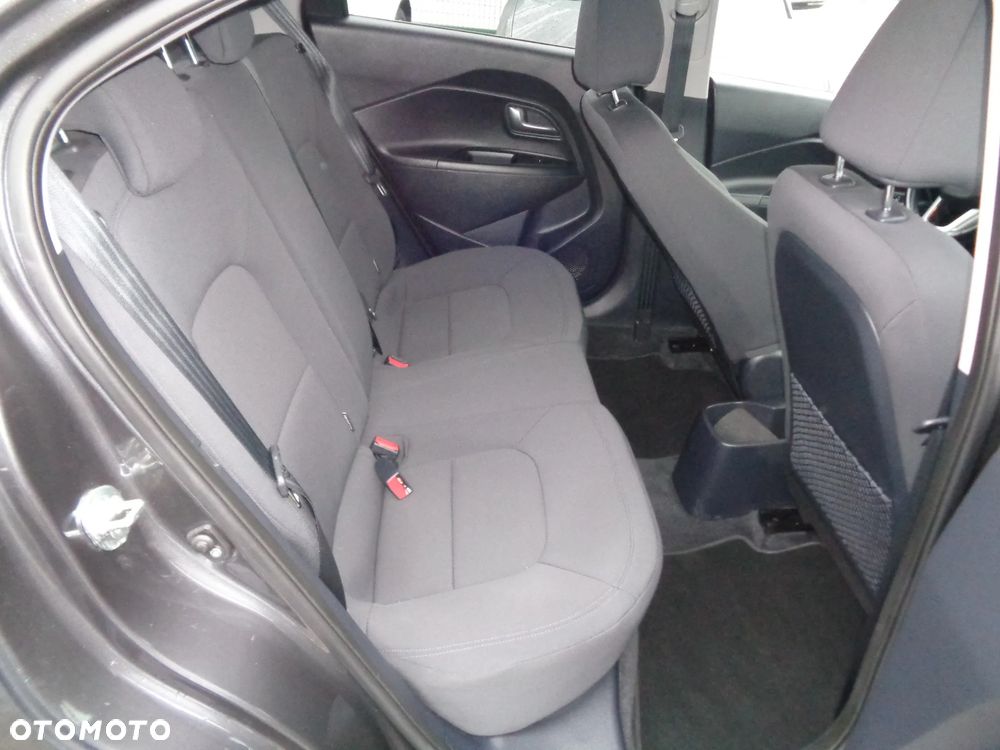 Kia Rio 1.4 Comfort - 19