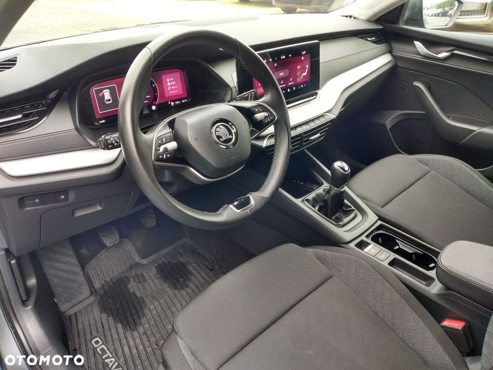 Skoda Octavia 1.5 TSI Essence - 8