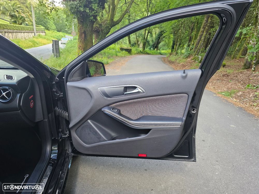 Mercedes-Benz A 180 CDI AMG Line - 24