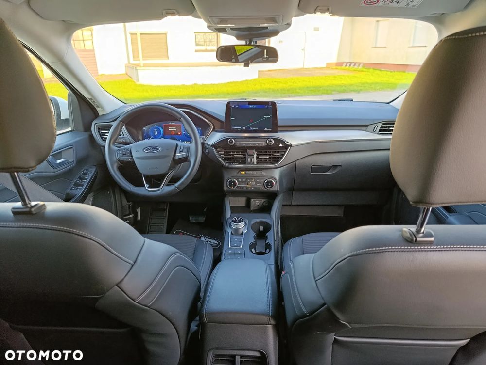 Ford Kuga - 17
