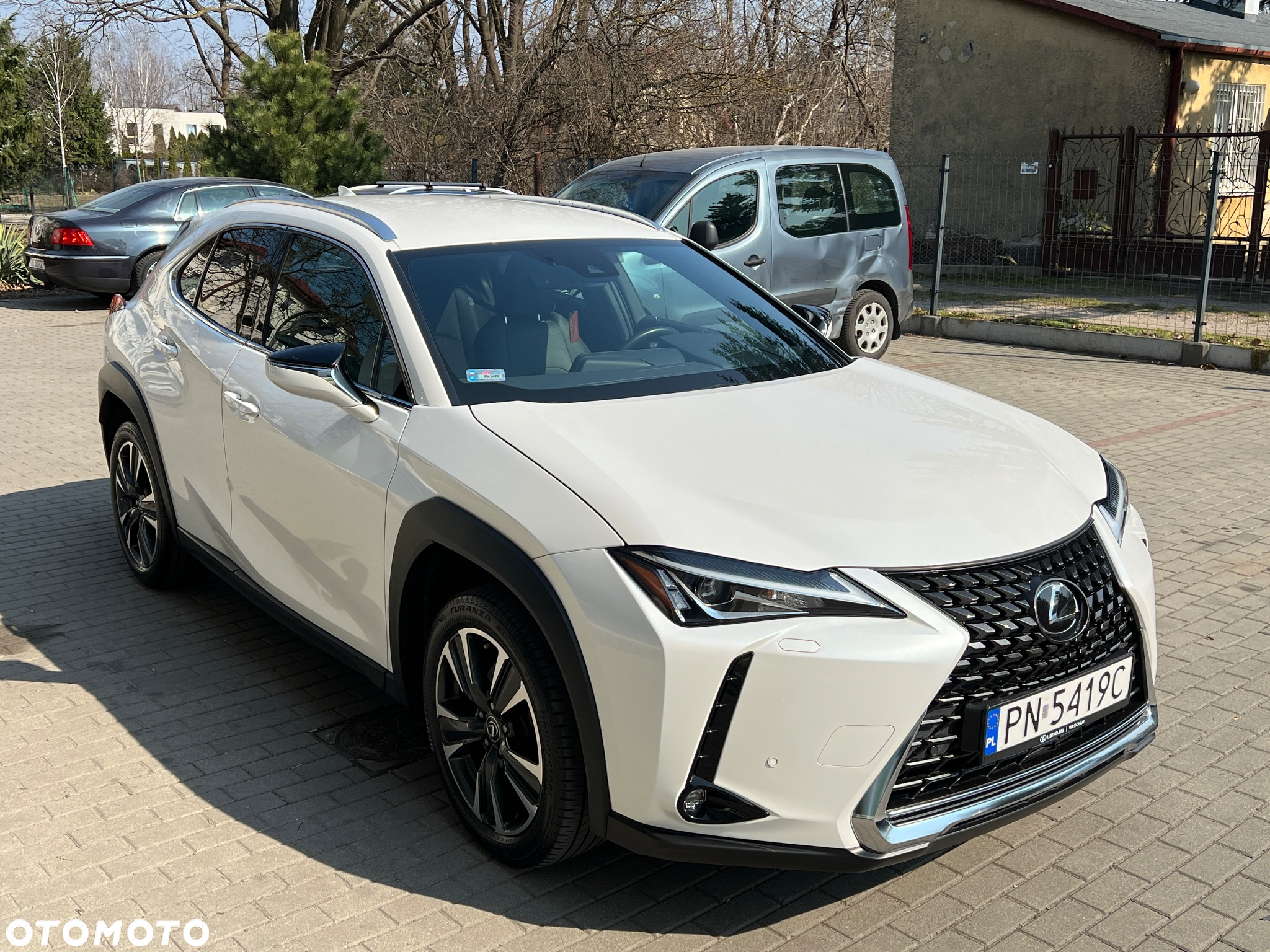 Lexus UX 200 GPF Pure 2WD - 3