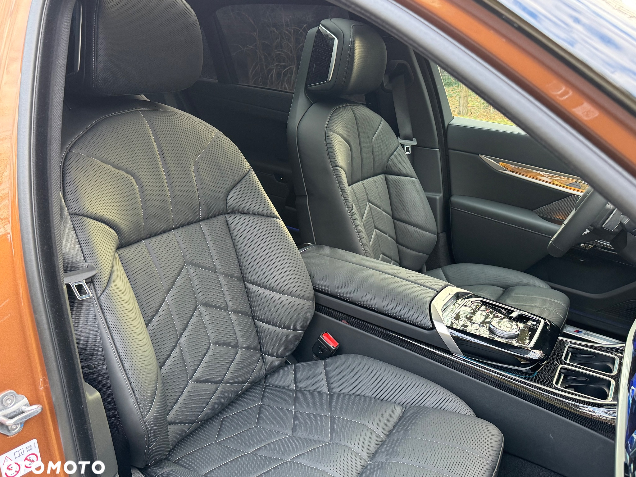 BMW Seria 7 - 18