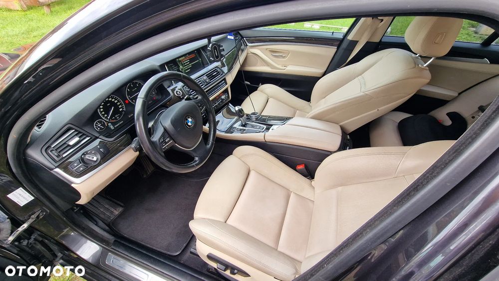 BMW Seria 5 520d Luxury Line - 16