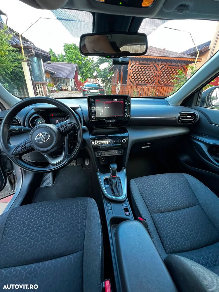 Toyota Yaris Cross - 15