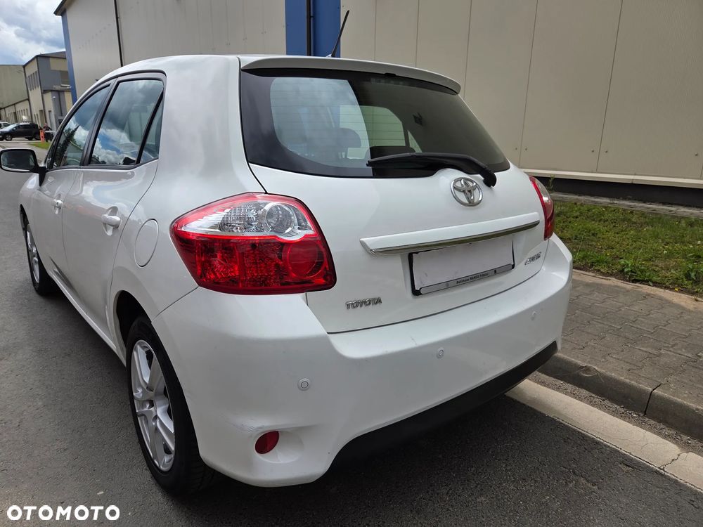 Toyota Auris 1.6 Dynamic - 4