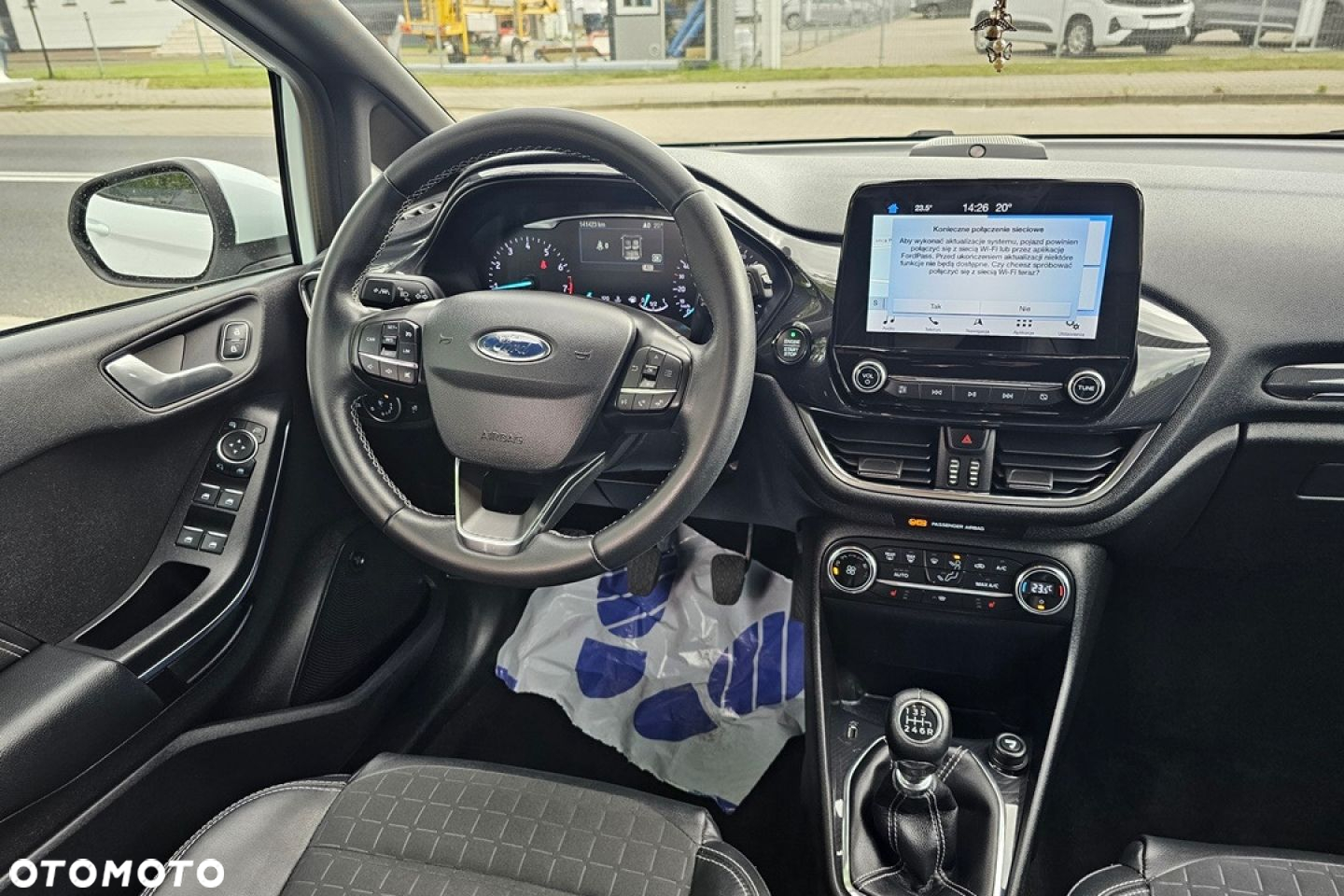 Ford Fiesta - 17