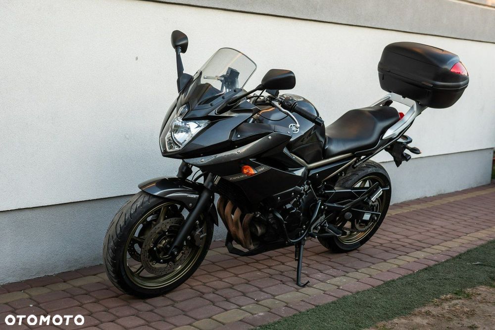 Yamaha XJ - 6