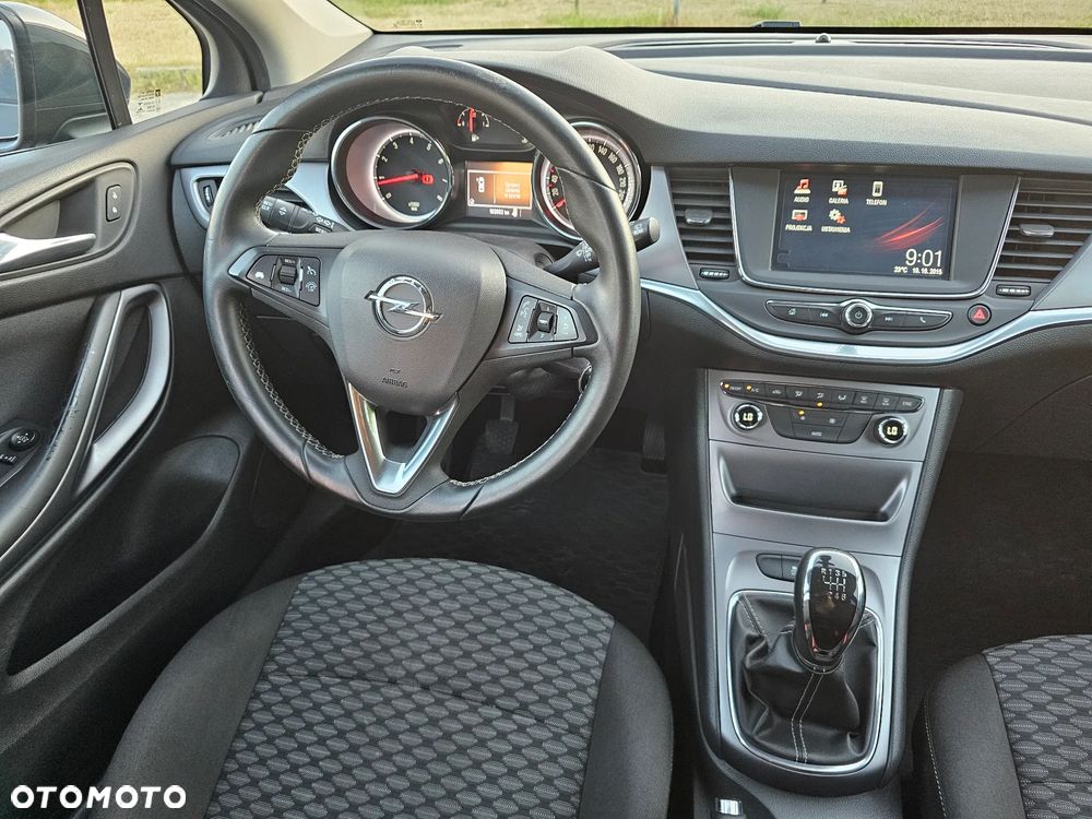 Opel Astra - 11