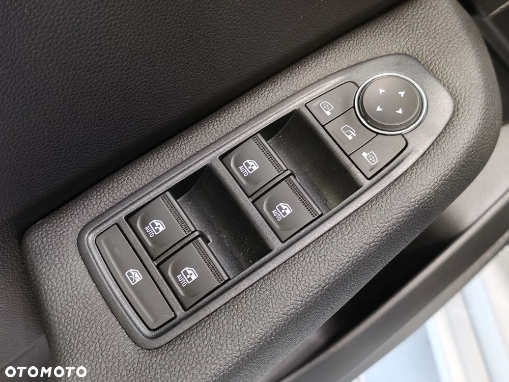 Mitsubishi Colt 1.0T Invite Style Cold - 15