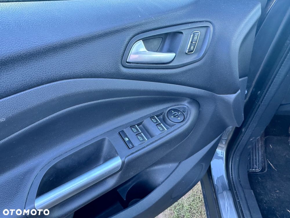 Ford Kuga 1.5 EcoBoost 2x4 SYNC - 23