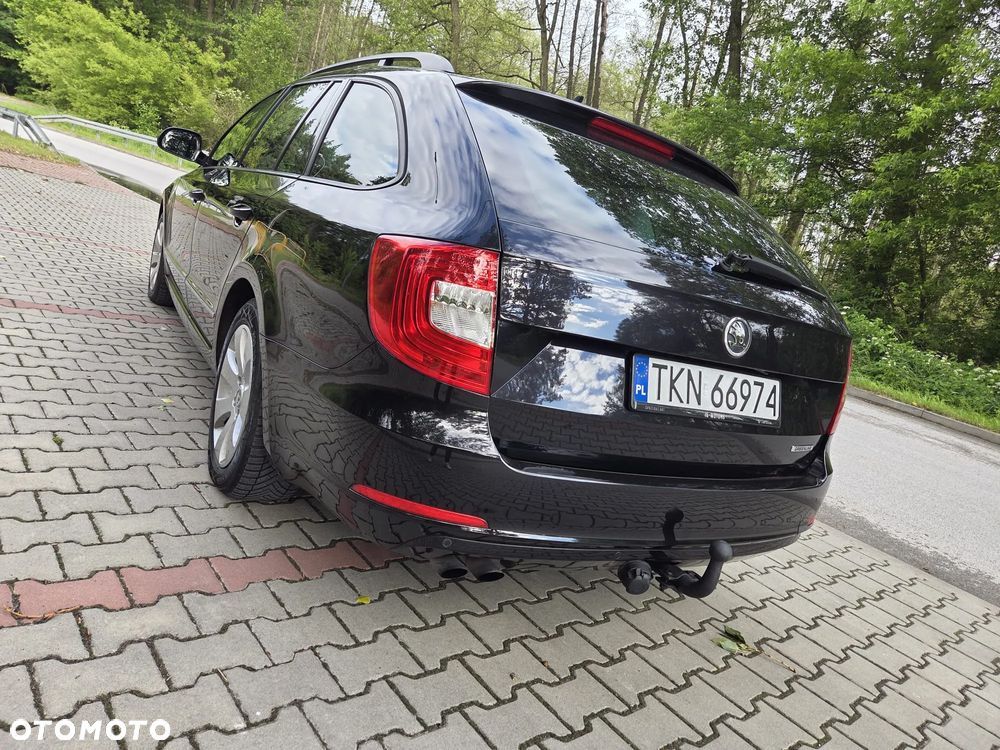 Skoda Superb 1.6 TDI GreenLine - 11