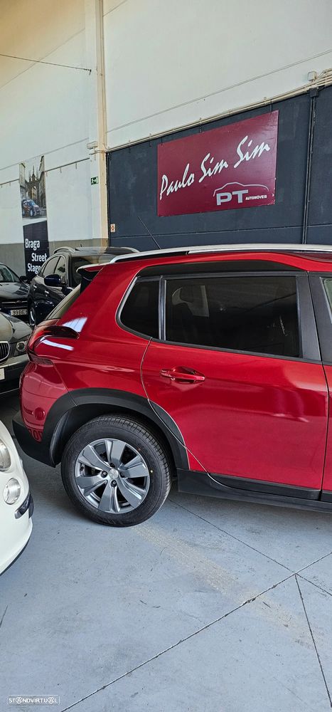 Peugeot 2008 1.5 BlueHDi Signature - 11