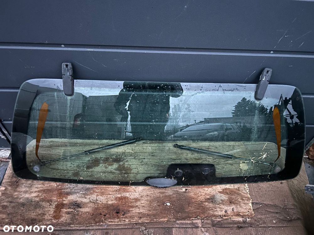 ford maverick zawiasy tylnej szyby