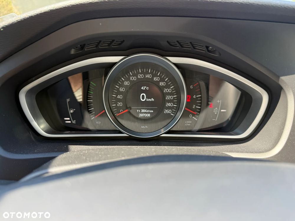 Volvo V40 - 9