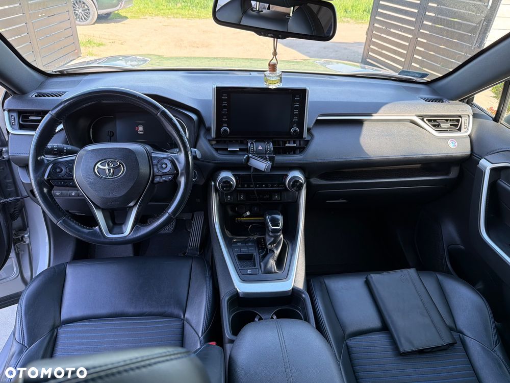 Toyota RAV4 - 5