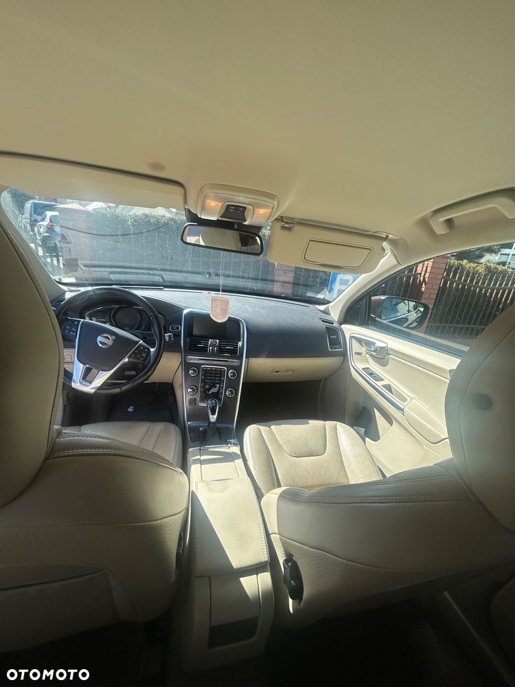 Volvo XC 60 2.4D AWD - 6