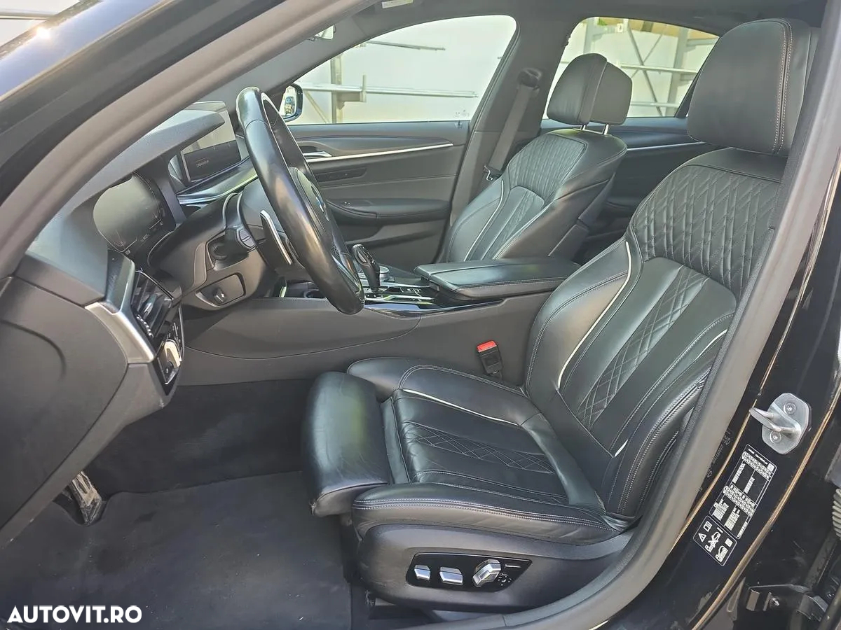 BMW Seria 5 530d xDrive AT MHEV - 18