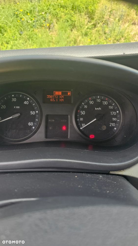 Renault TRAFIC - 2
