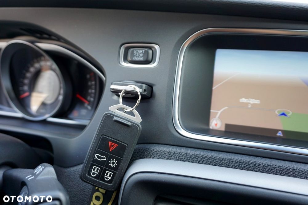 Volvo V40 T2 Drive-E Summum - 29