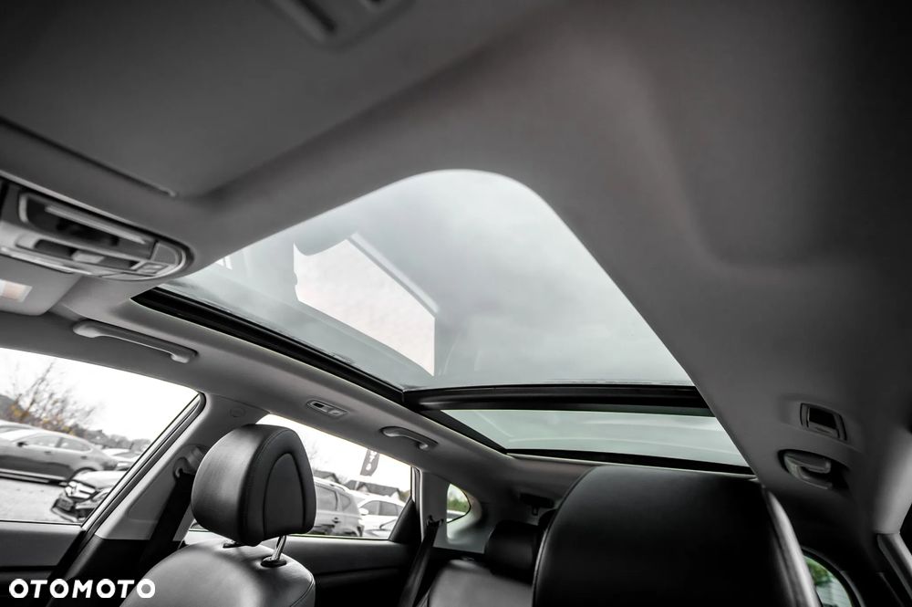 Hyundai Tucson 2.0 CRDI 4WD Automatik Premium - 37