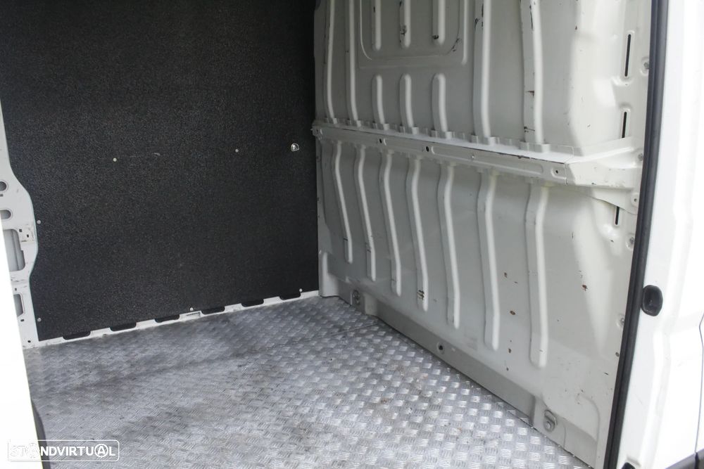 Peugeot BOXER 2.0 HDI 3 LUG. - IVA DEDUTIVEL - 23